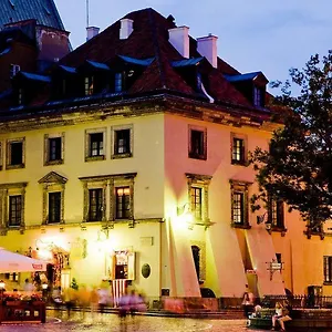 Bed & Breakfast Castle, Warszawa